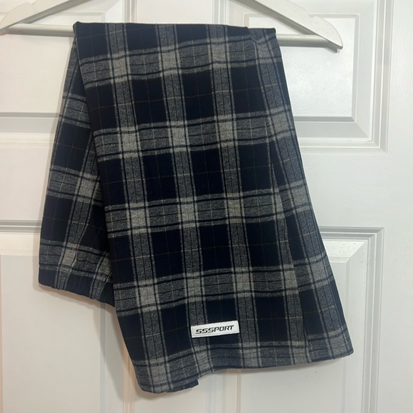 Plaid Skirt - Picture 2 of 2